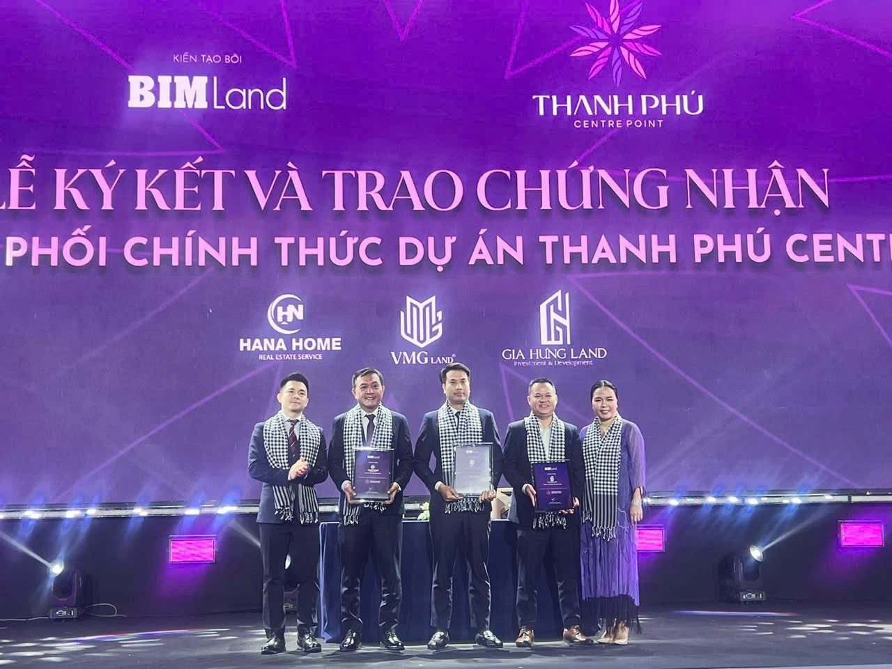 vmg đơn vị phân phối dự án thanh phú centre point